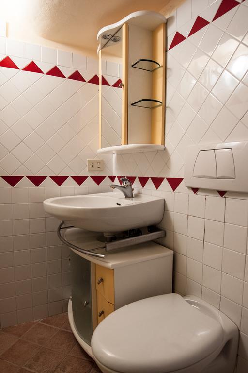 Il Melograno Apartment Matera Ruang foto