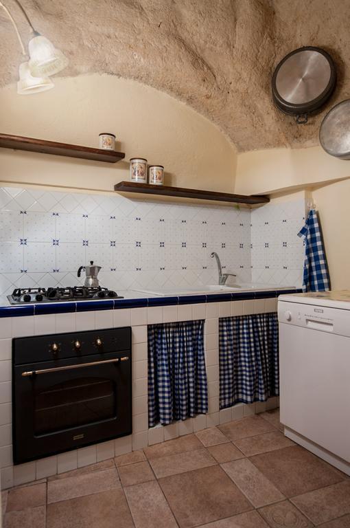 Il Melograno Apartment Matera Ruang foto